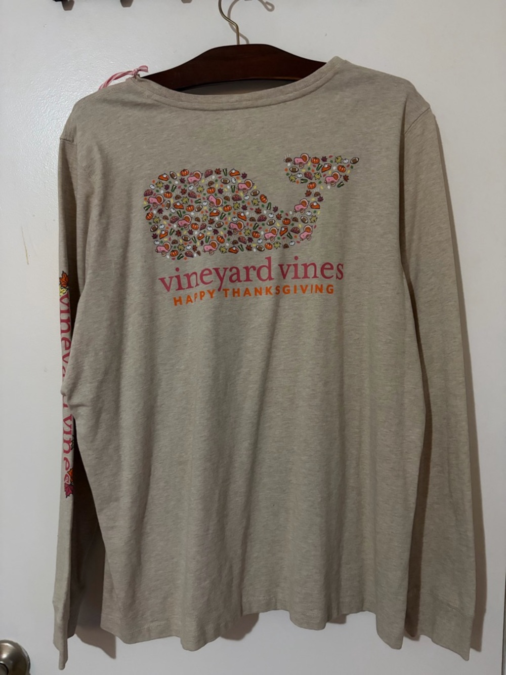 Vineyard Vines Oatmeal Heather Long Sleeve with Pink Turkey Graphic